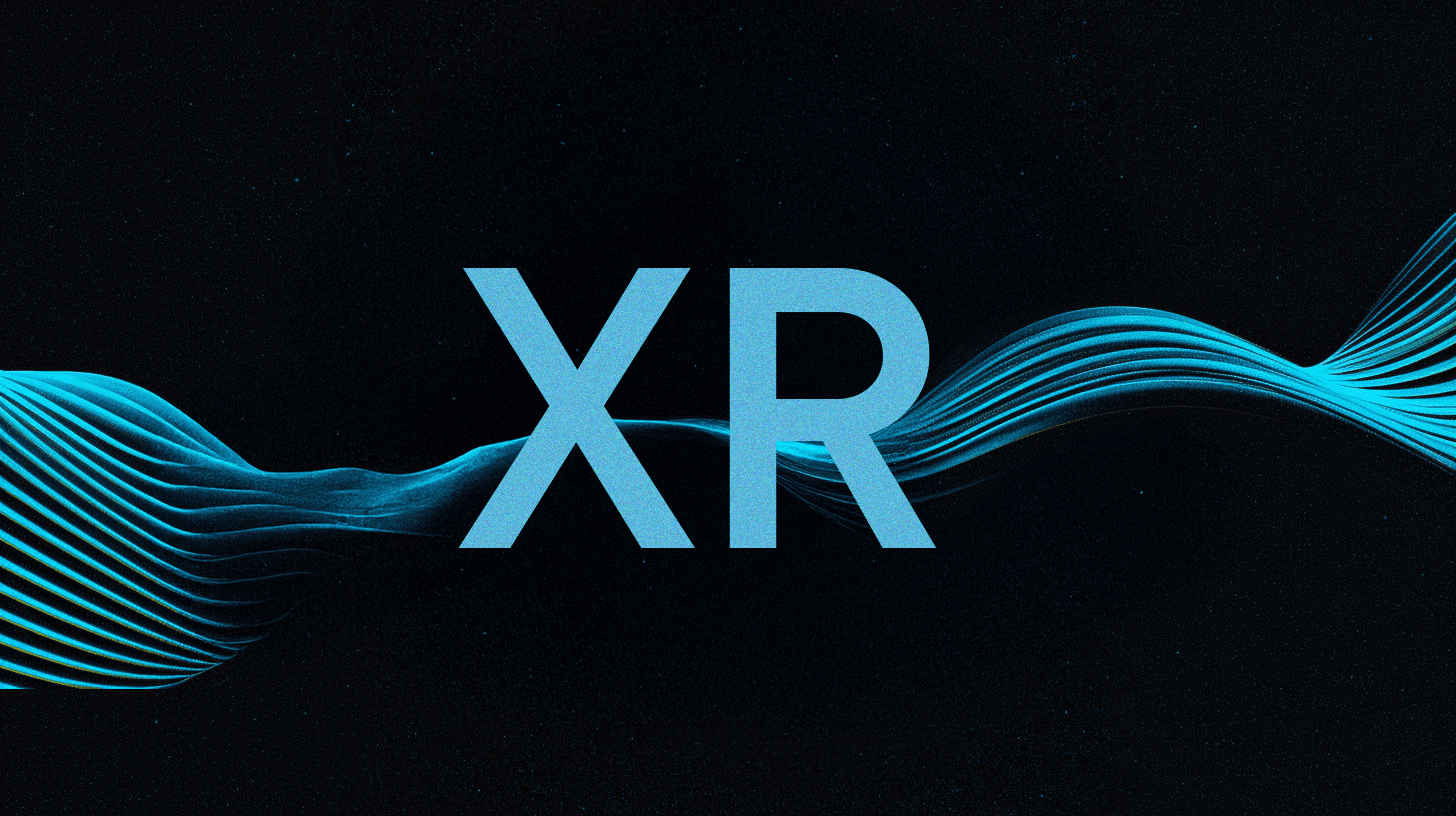 Le sigle « XR » en lettres bleu clair, traversé par des filaments lumineux ondulés sur fond noir étoilé